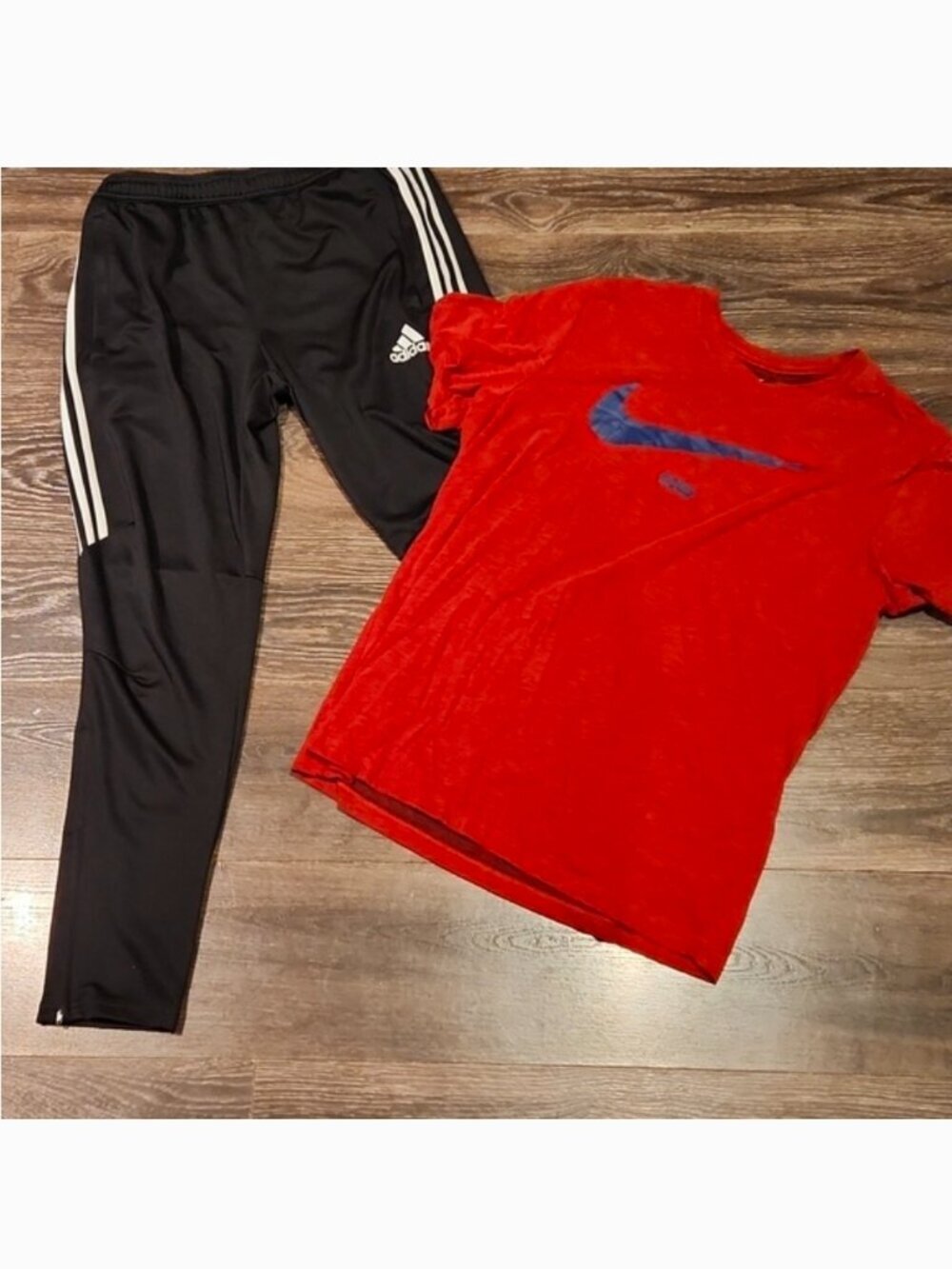 ❤️ ADIDA'S MENS TAPERED 3 STRIPE TRACK PANTS & NIKE TEE, LARGE